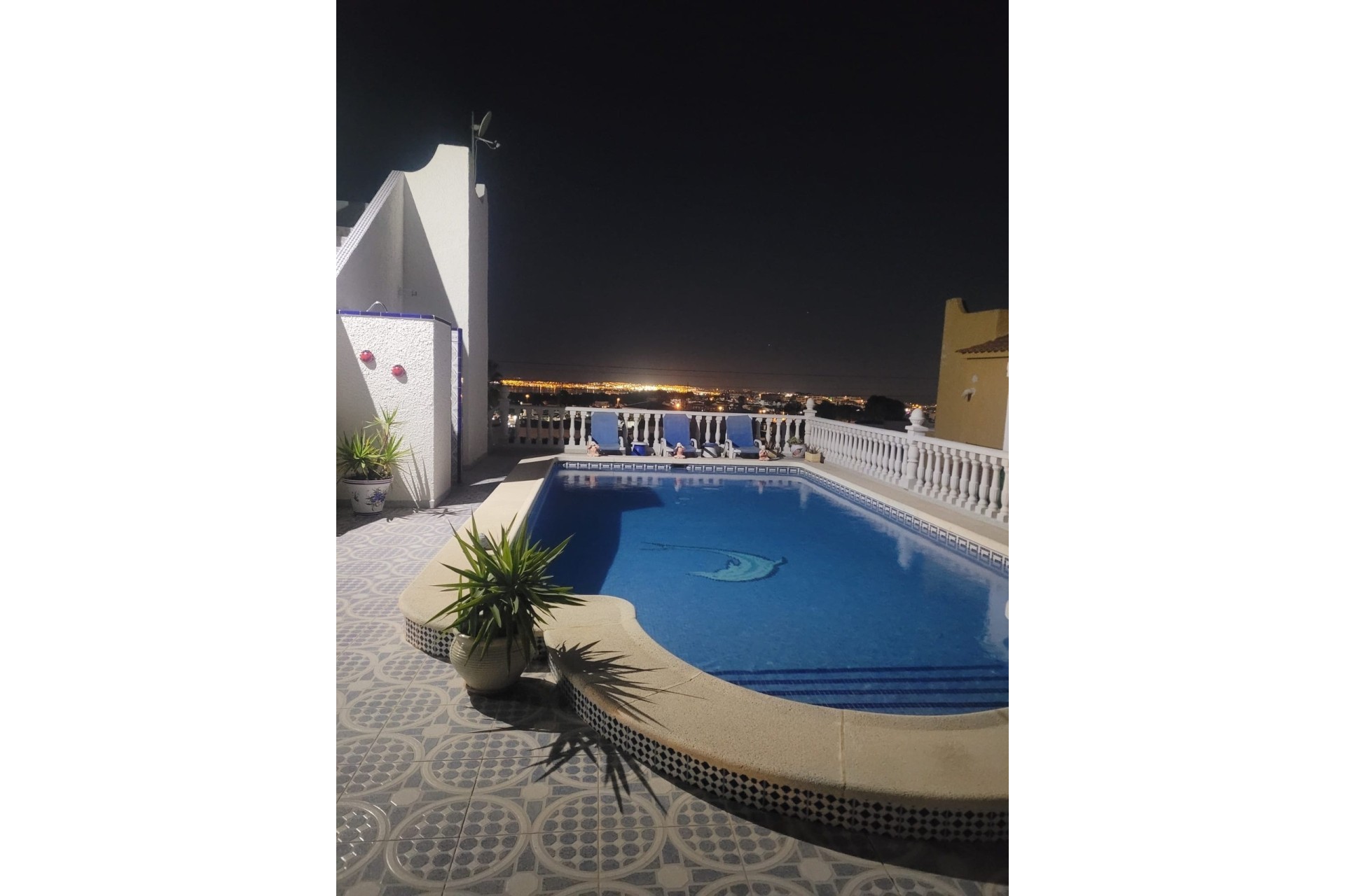 Sale - Detached Villa -
Villamartín - Costa Blanca
