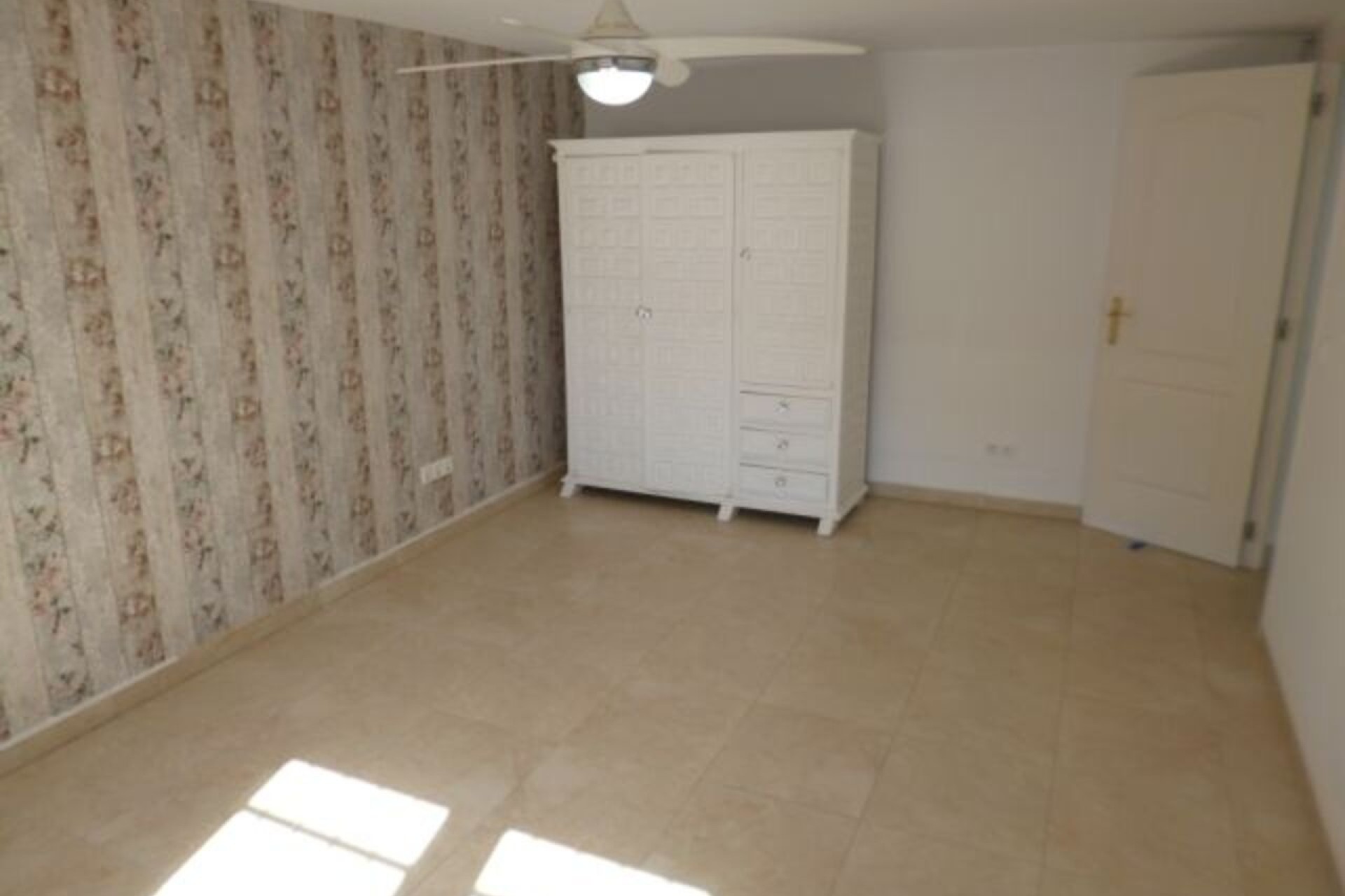 Sale - Detached Villa -
Villamartín - Costa Blanca