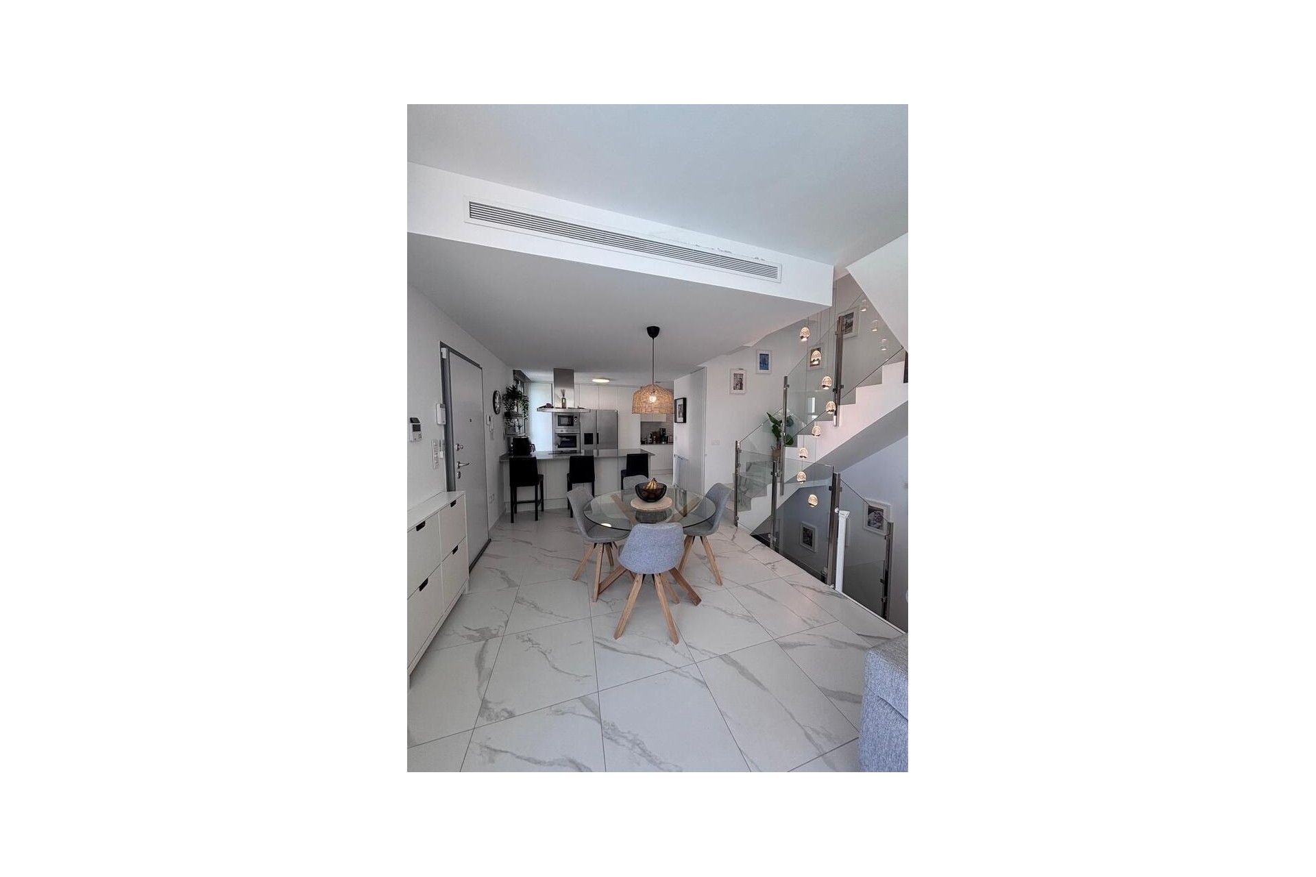 Sale - Detached Villa -
Villamartín - Costa Blanca