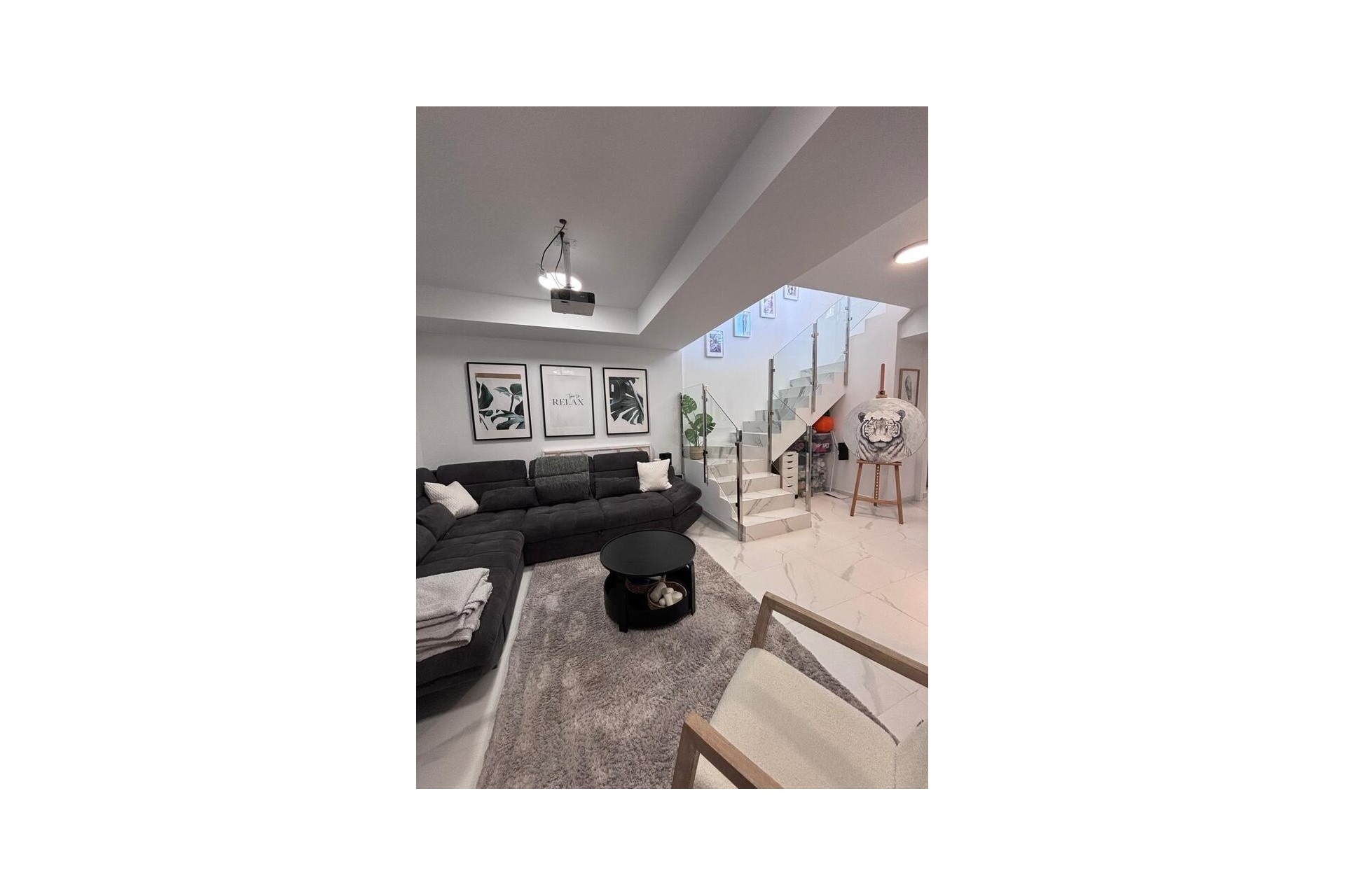 Sale - Detached Villa -
Villamartín - Costa Blanca