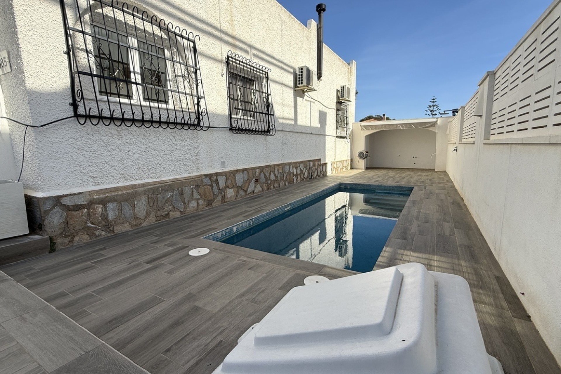 Sale - Detached Villa -
Villamartín - Costa Blanca