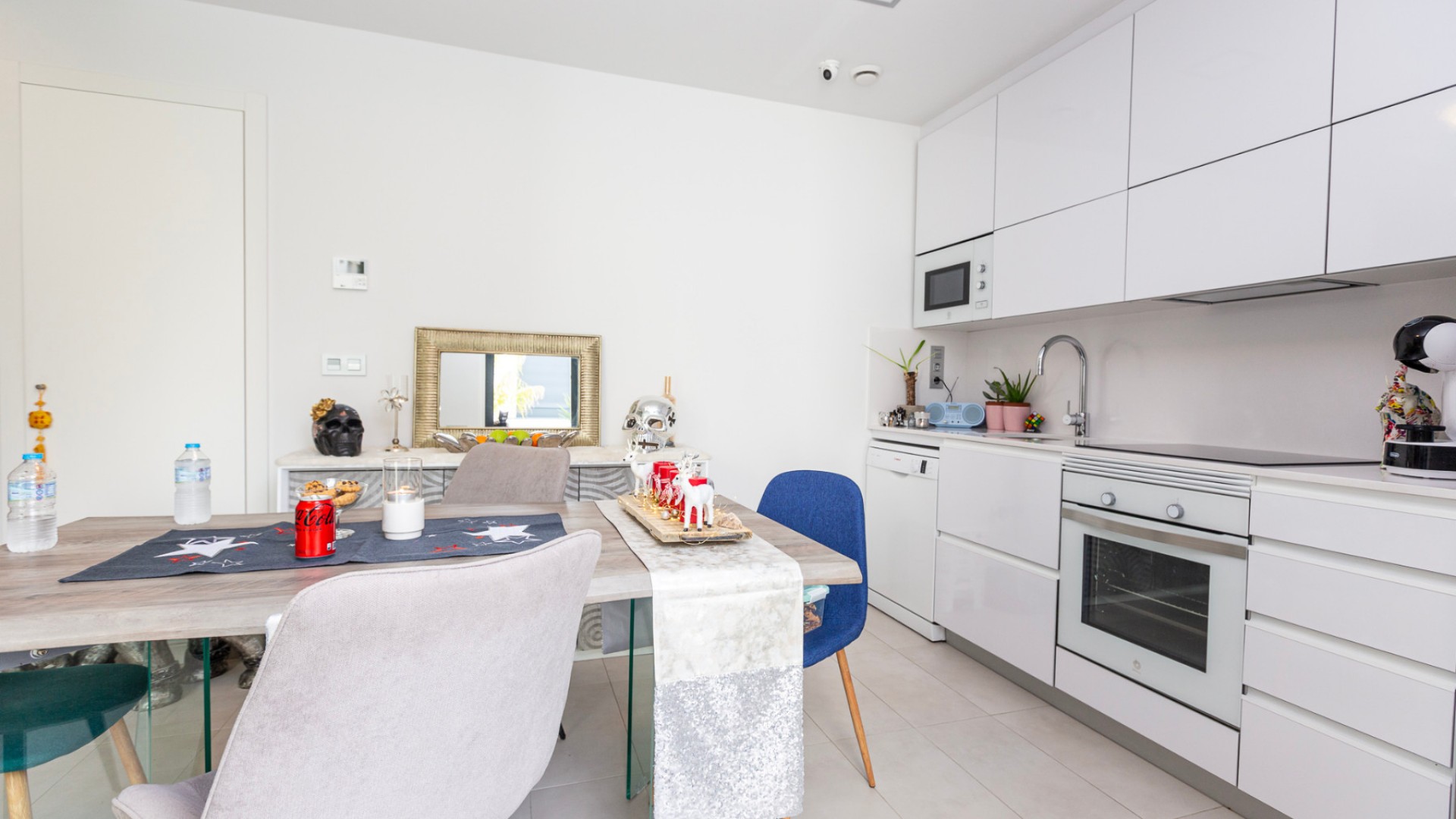 Sale - Detached Villa -
Villamartín - Pau 26