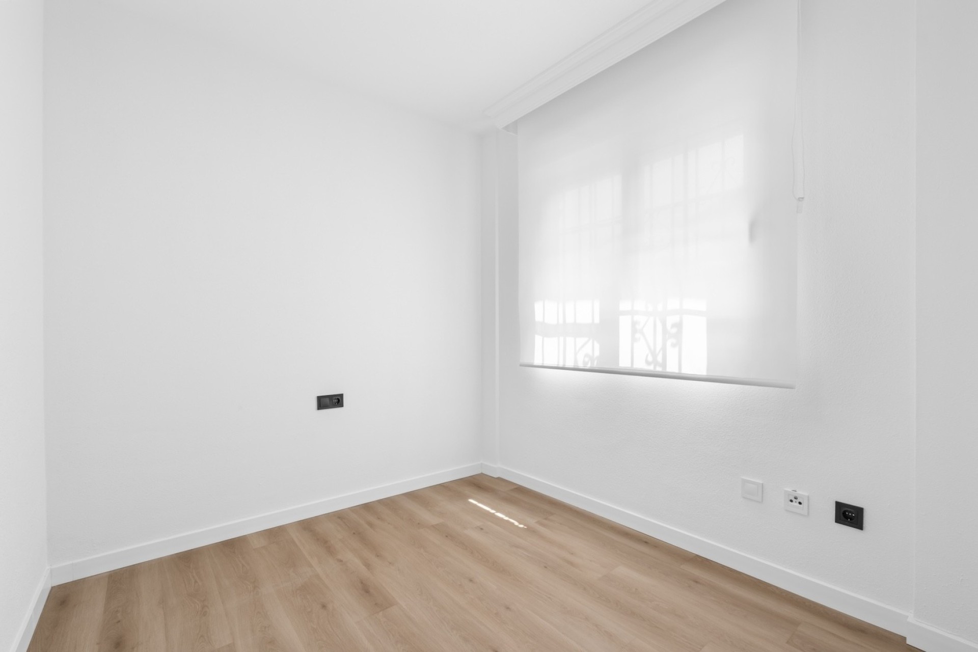 Sale - Detached Villa -
Villamartín - PAU 26