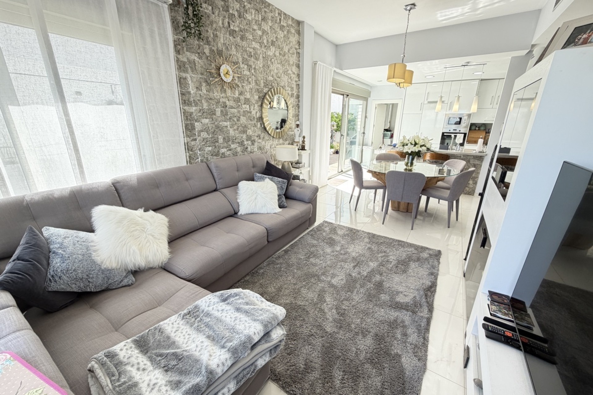 Sale - Detached Villa -
Villamartín