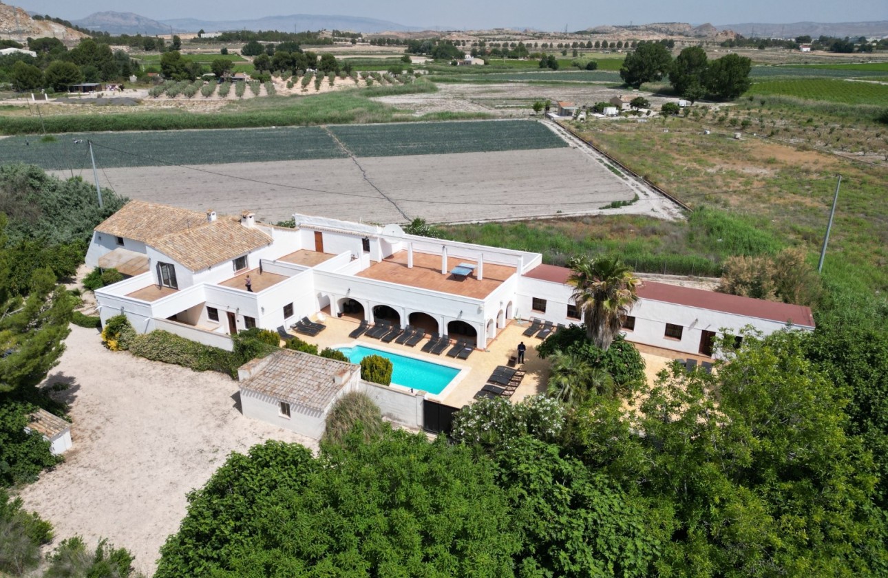 Sale - Detached Villa -
Villena - Inland