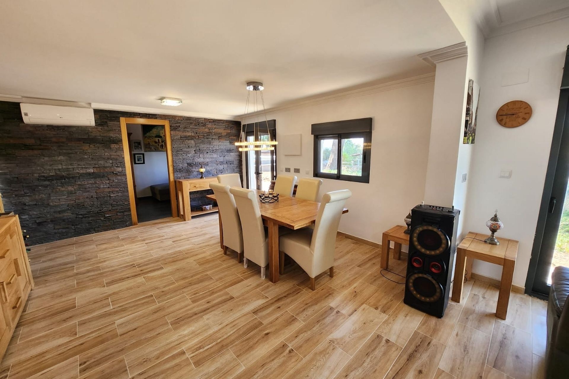 Sale - Detached Villa -
Villena