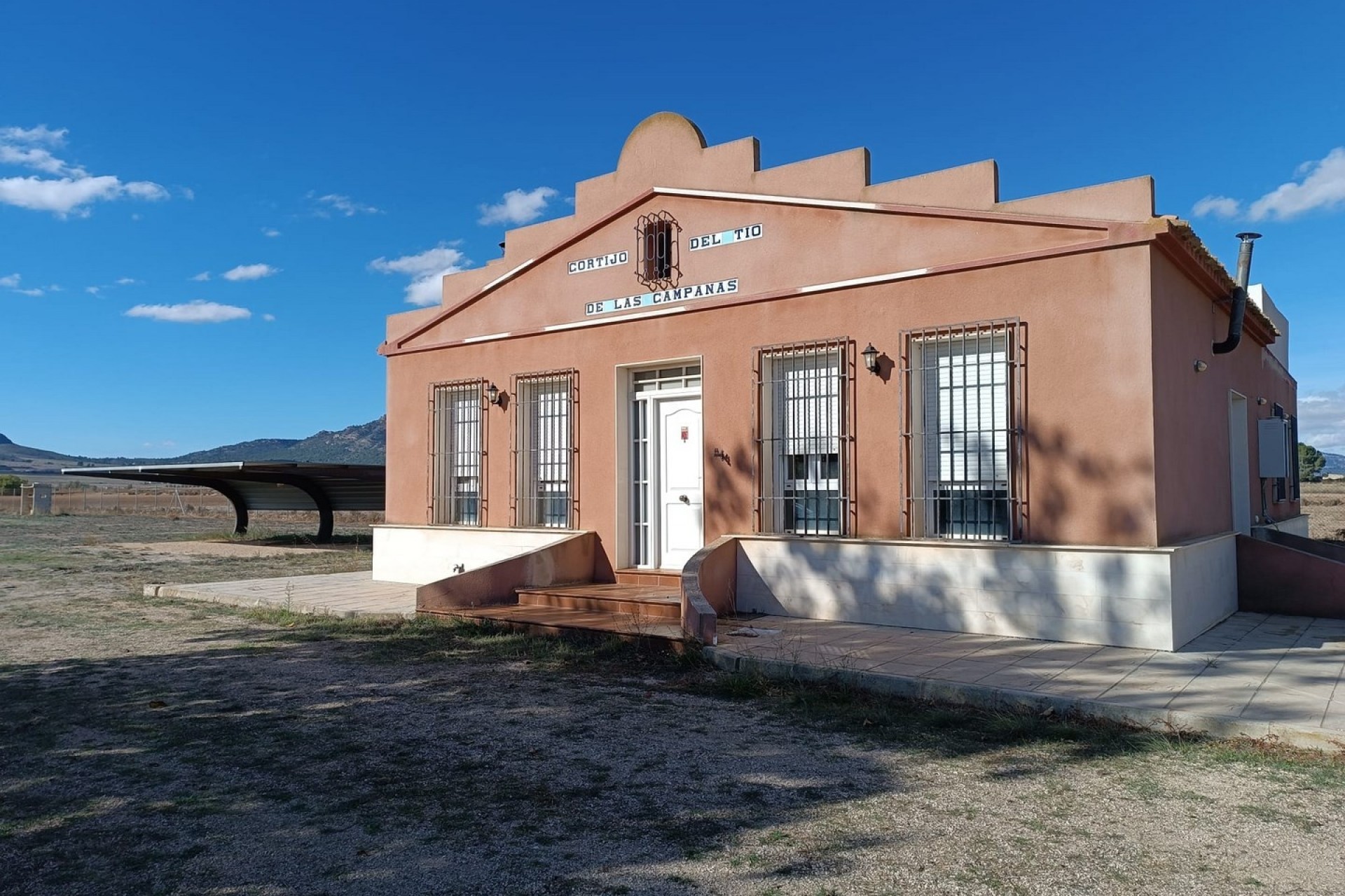 Sale - Detached Villa -
Yecla - Inland