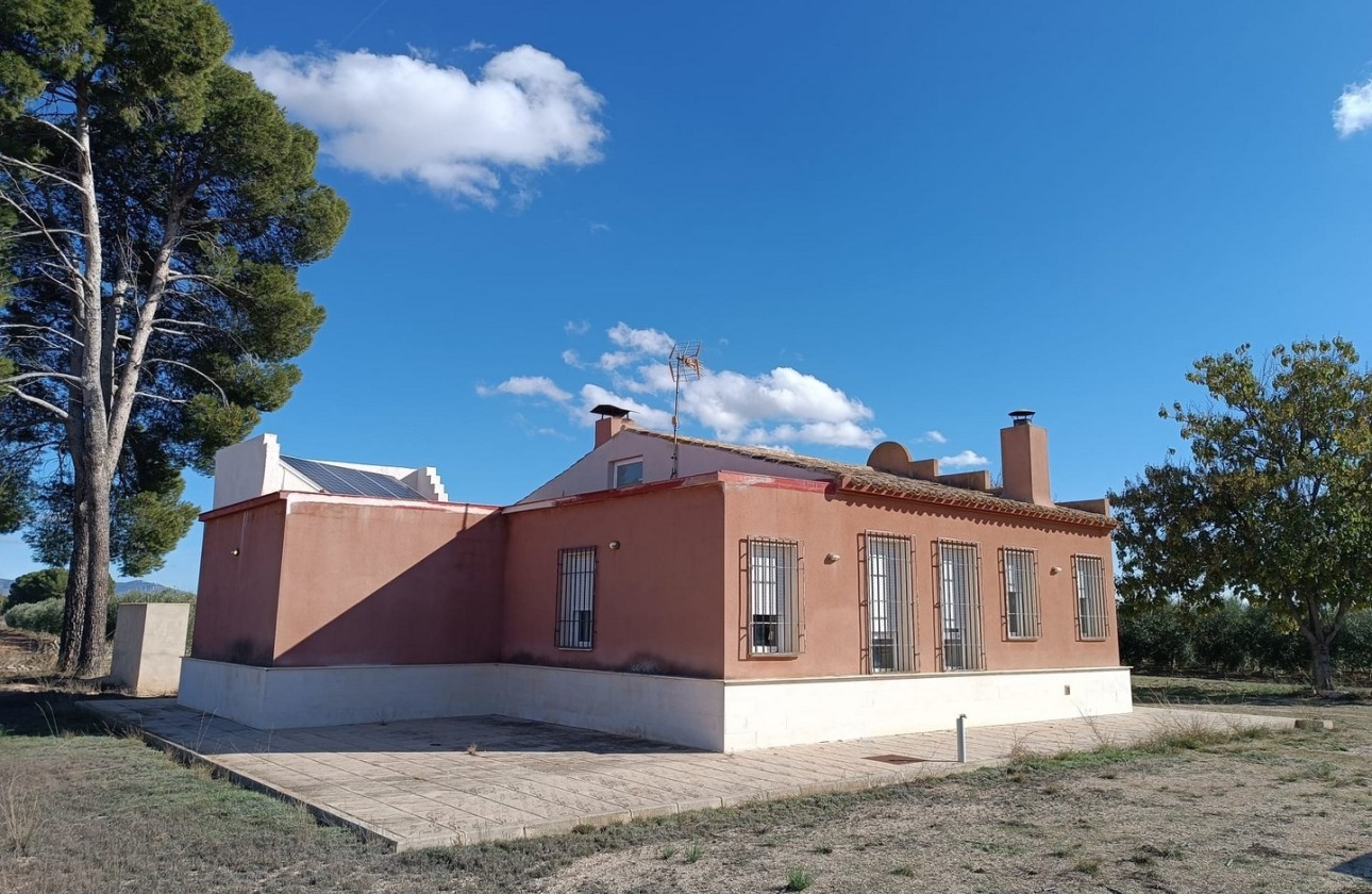 Sale - Detached Villa -
Yecla - Inland