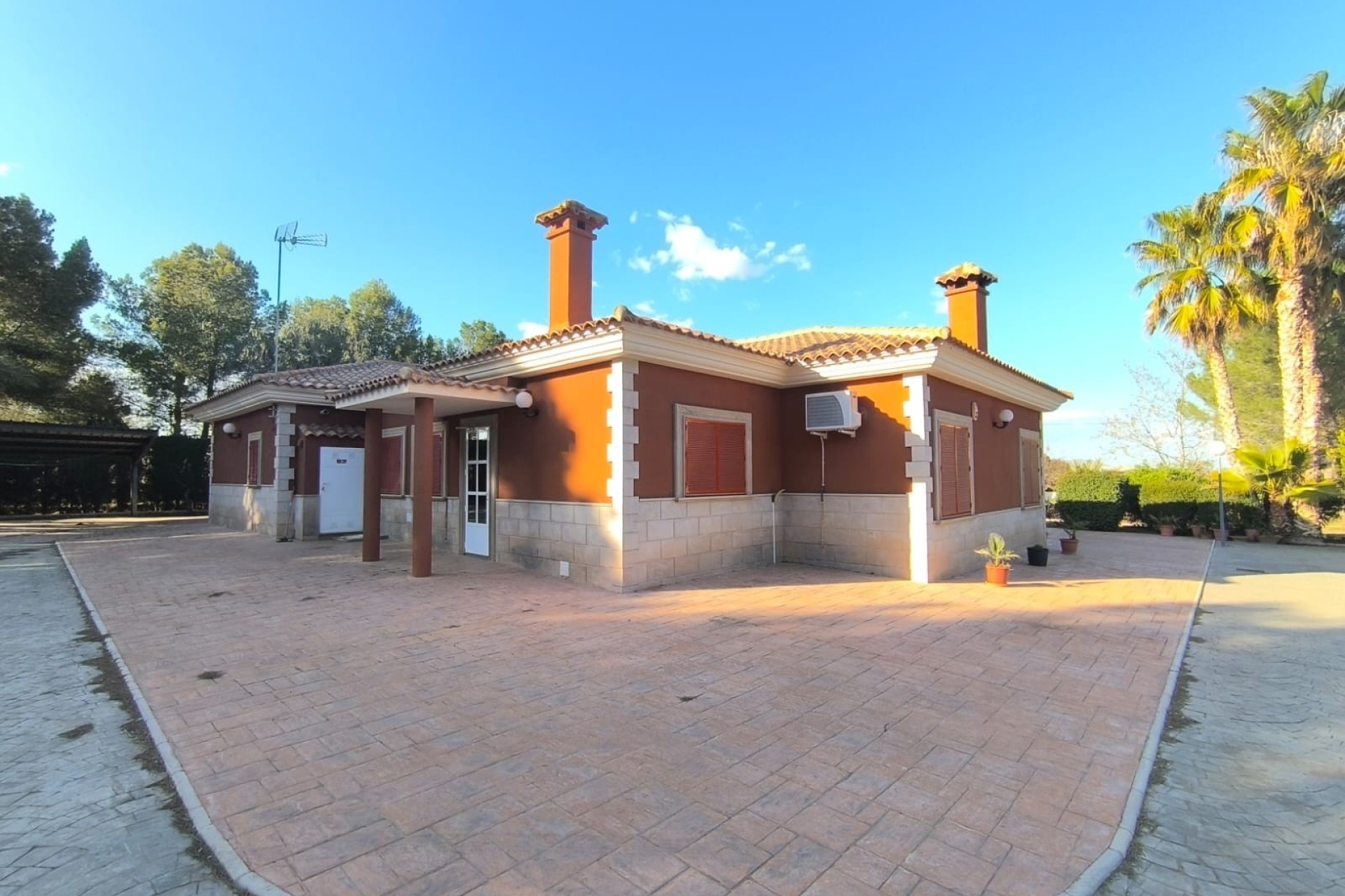 Sale - Detached Villa -
Yecla - Inland