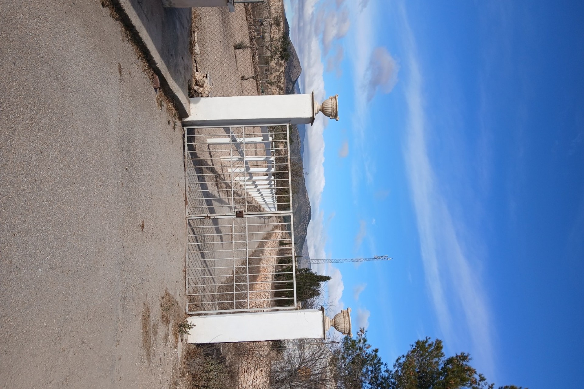 Sale - Equestrian property -
Monóvar