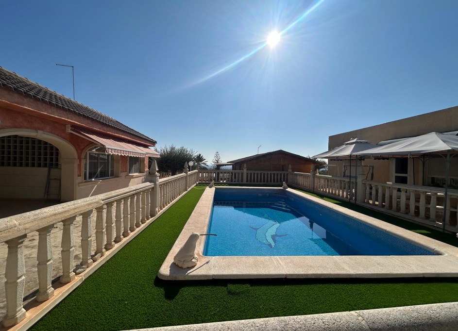 Sale - Finca Country Property -
Albatera