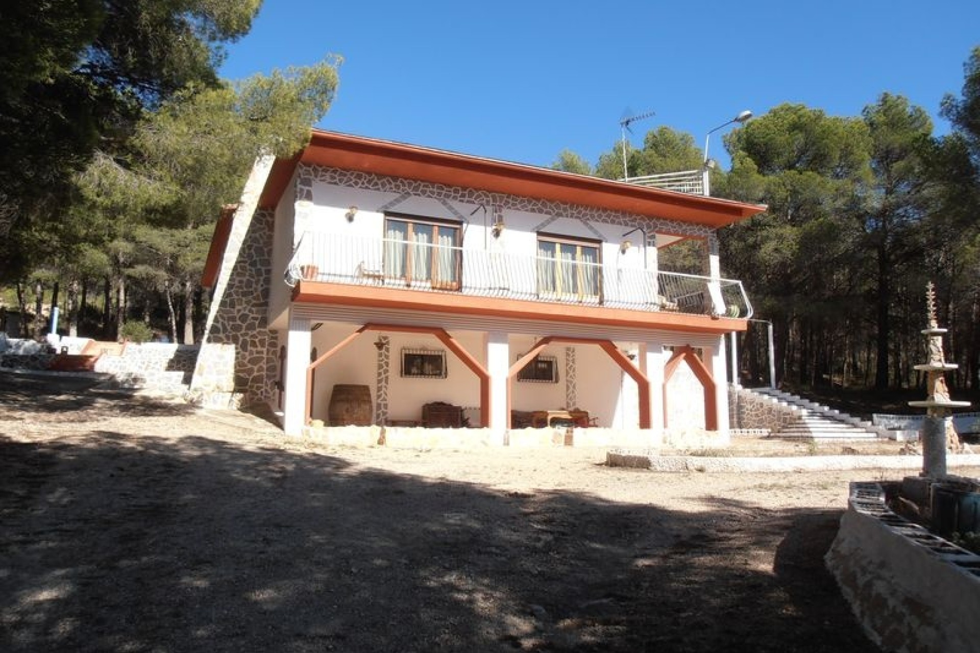 Sale - Finca Country Property -
Castalla