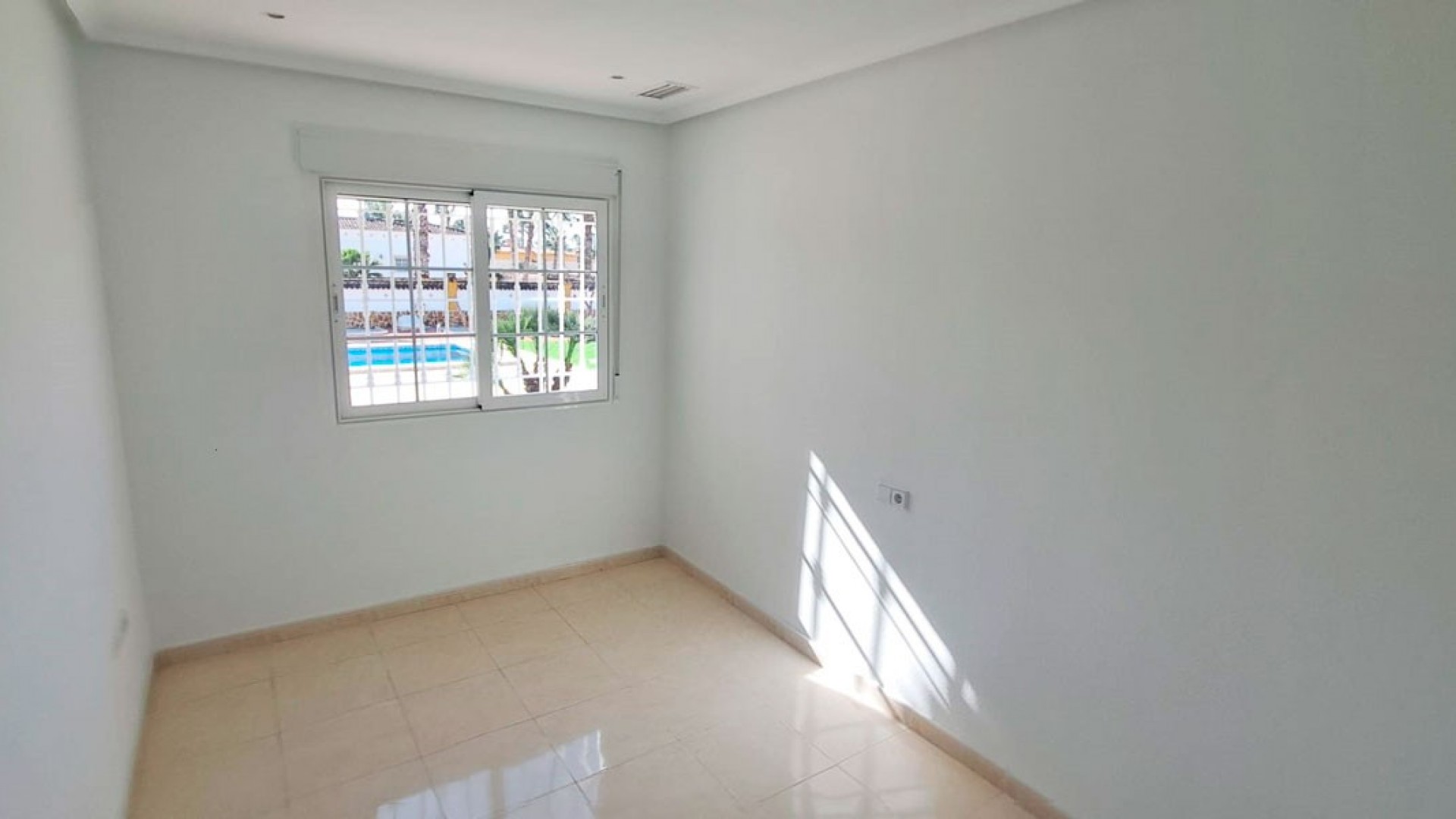 Sale - Finca Country Property -
Catral - Catral - Country