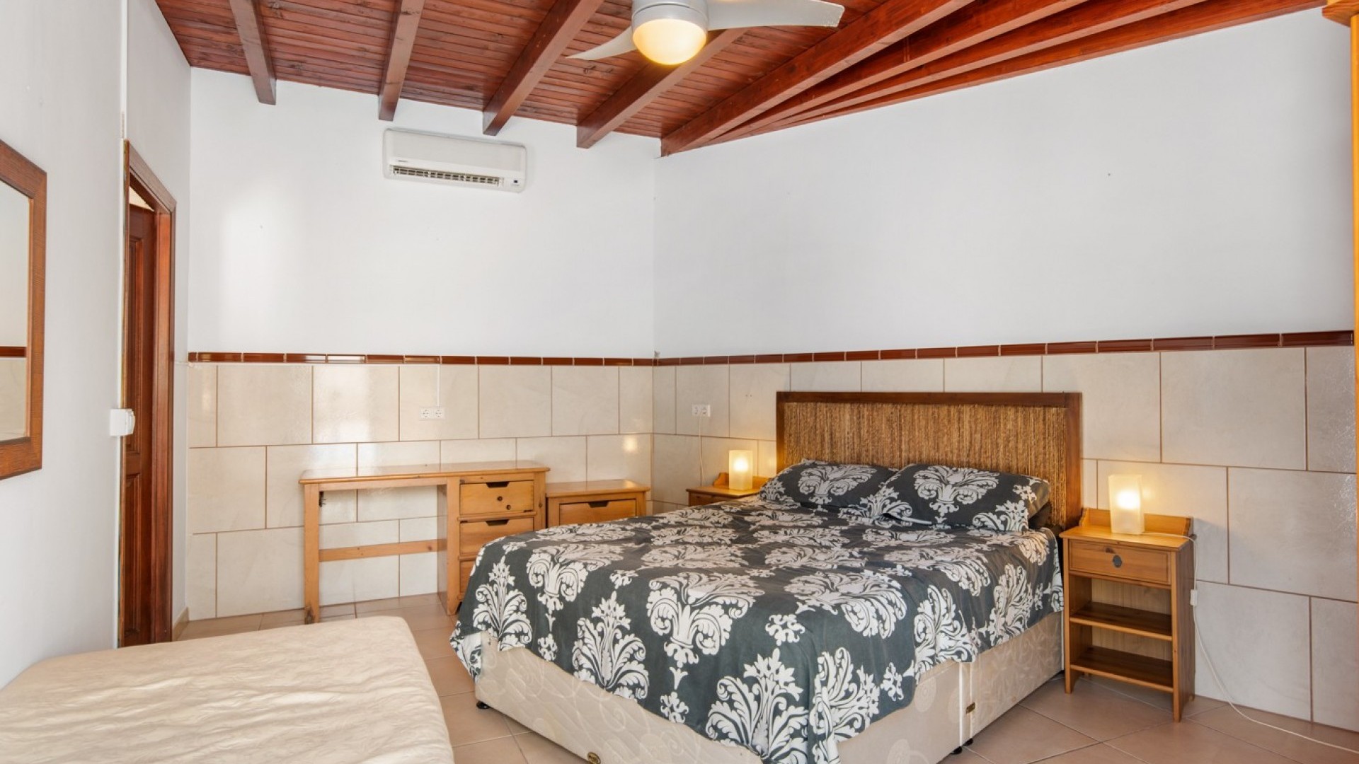 Sale - Finca Country Property -
Catral