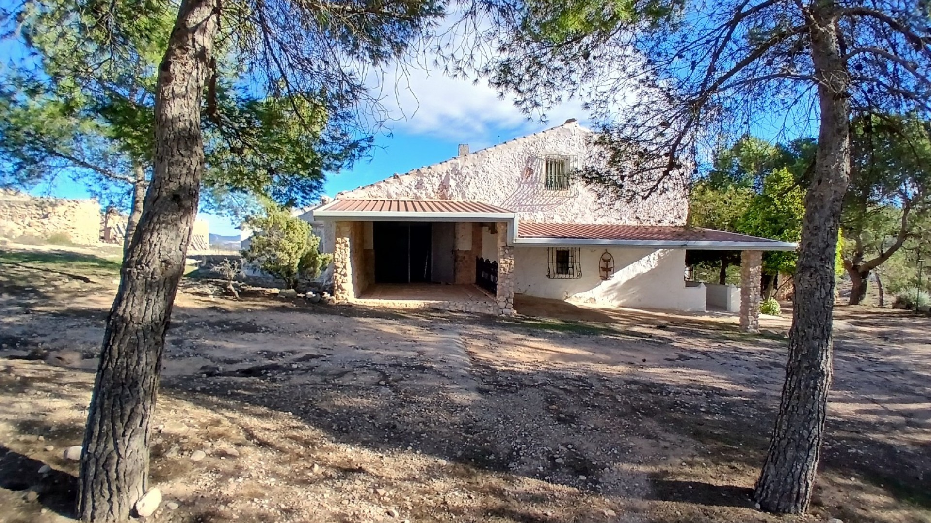 Sale - Finca Country Property -
Caudete
