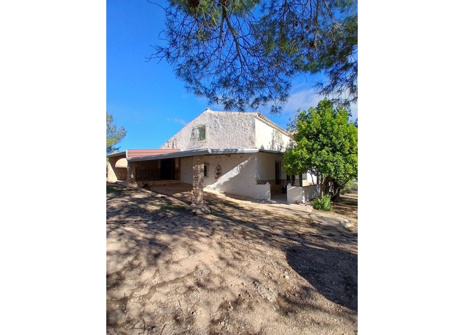 Sale - Finca Country Property -
Caudete