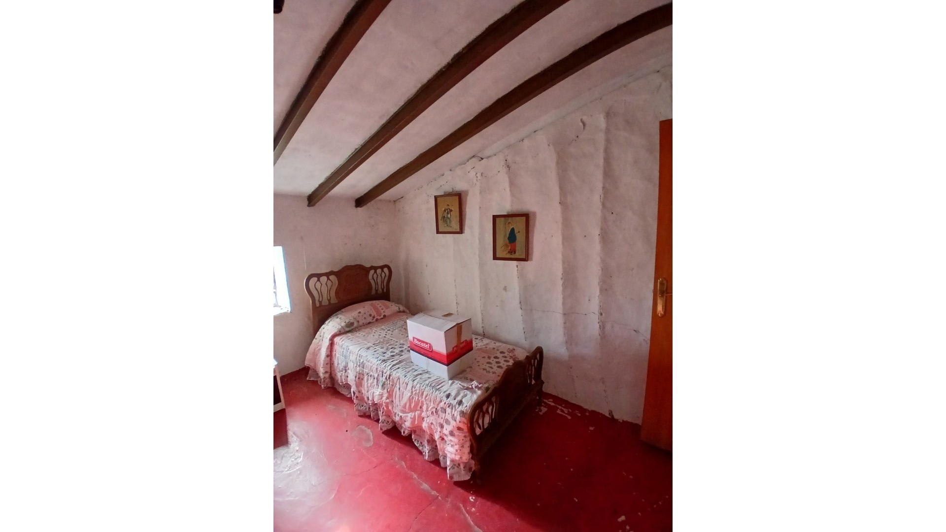 Sale - Finca Country Property -
Caudete