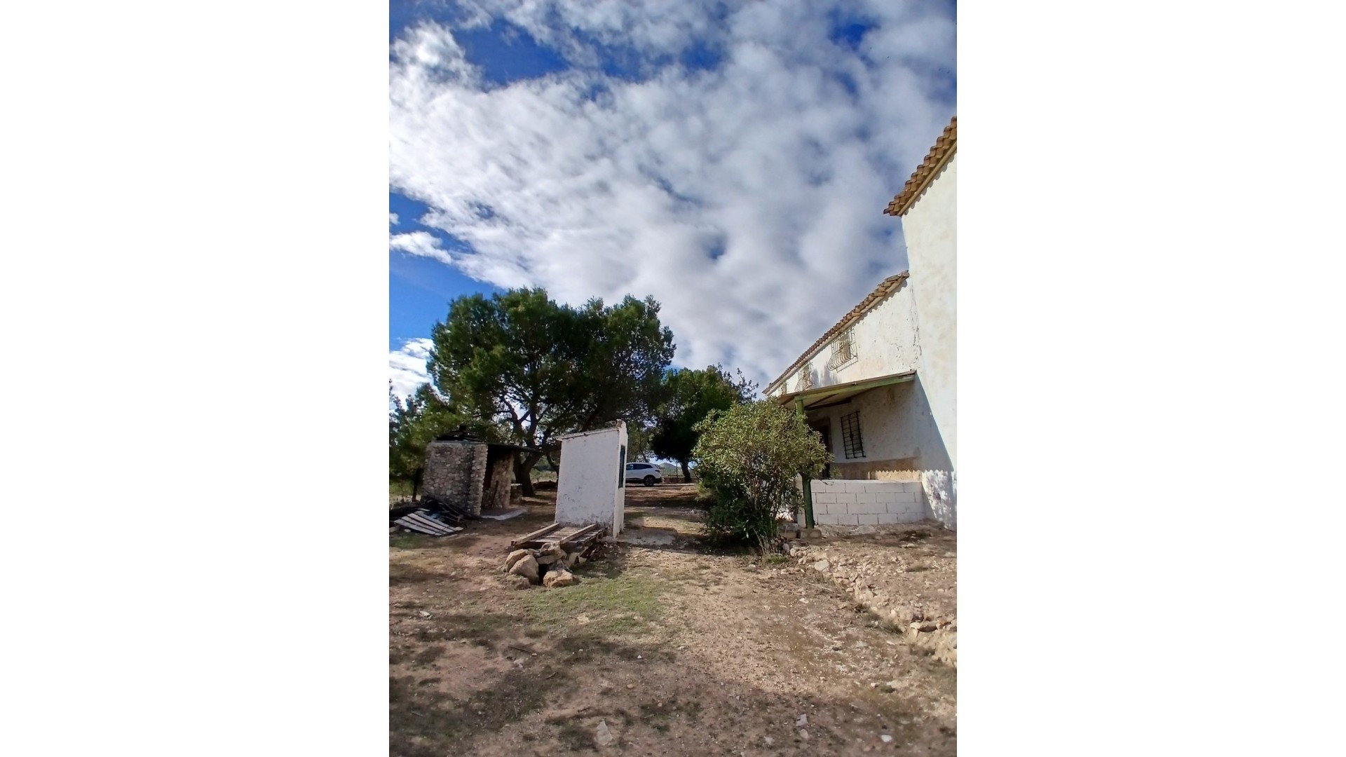 Sale - Finca Country Property -
Caudete