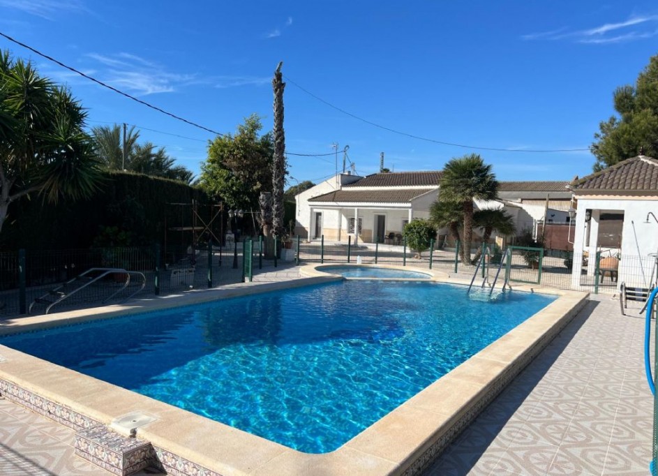 Sale - Finca Country Property -
Dolores