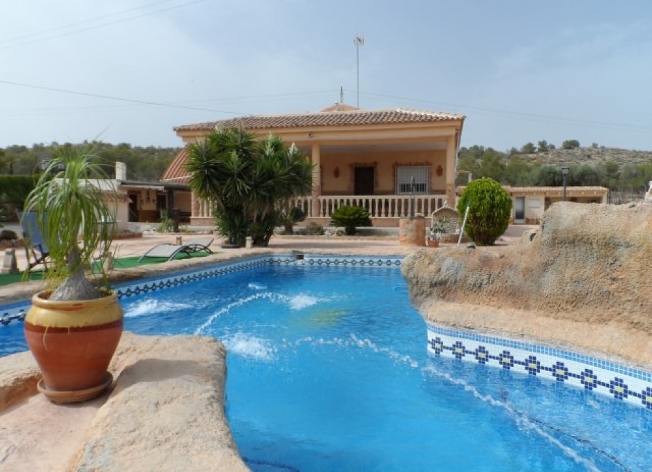 Sale - Finca Country Property -
Elche
