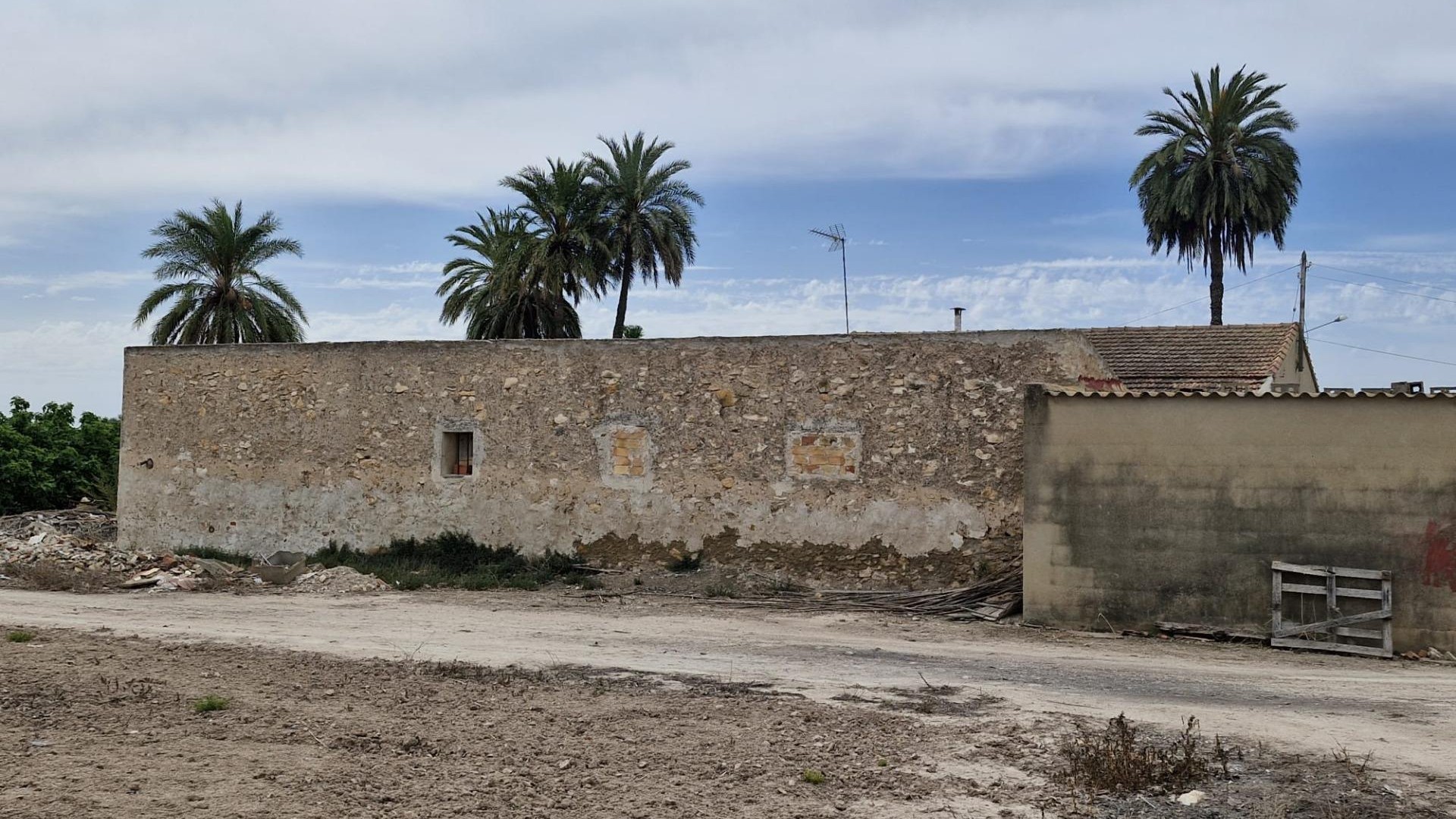 Sale - Finca Country Property -
Elche