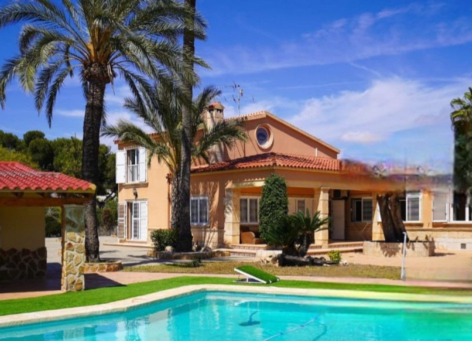 Sale - Finca Country Property -
Elche