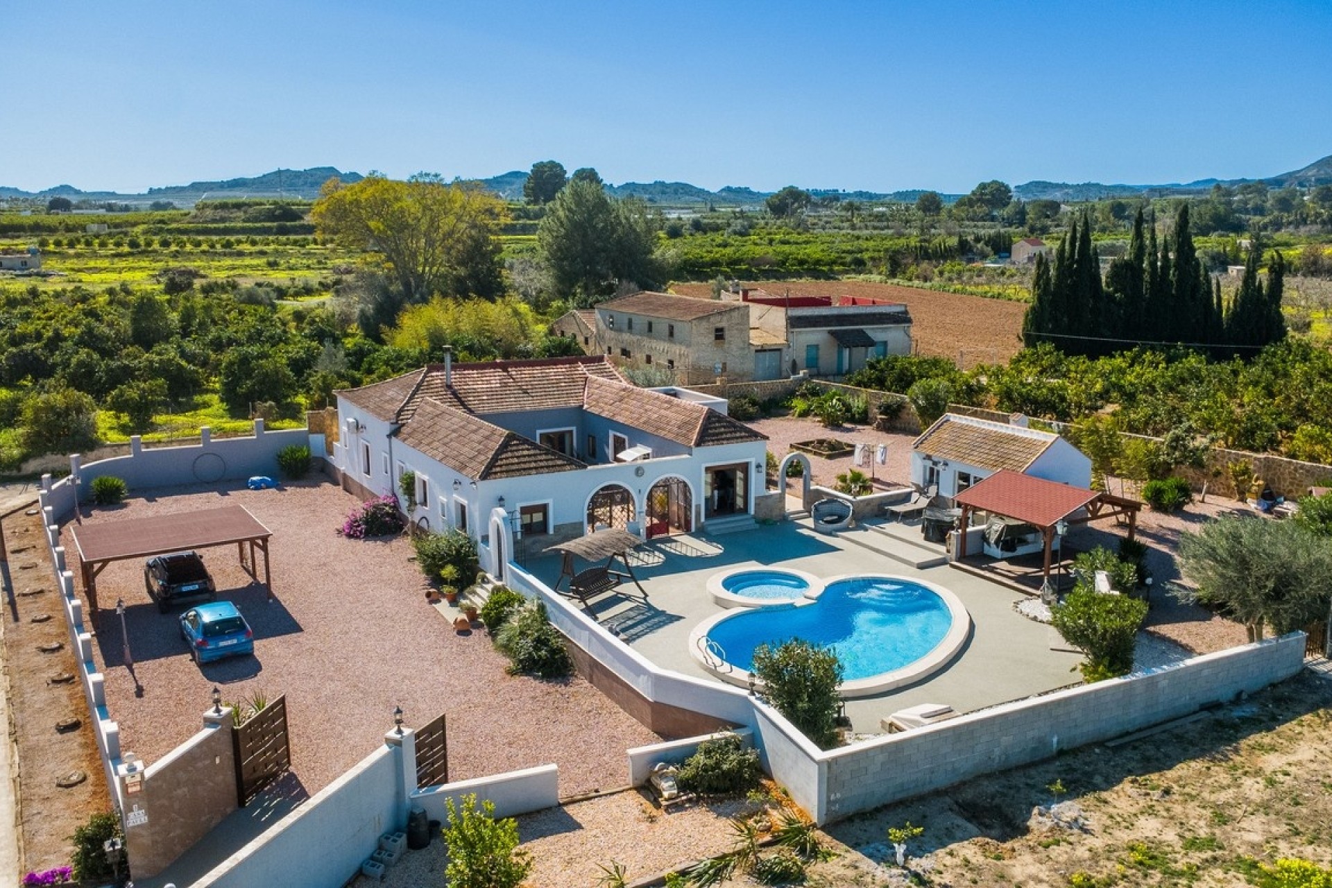 Sale - Finca Country Property -
Jacarilla