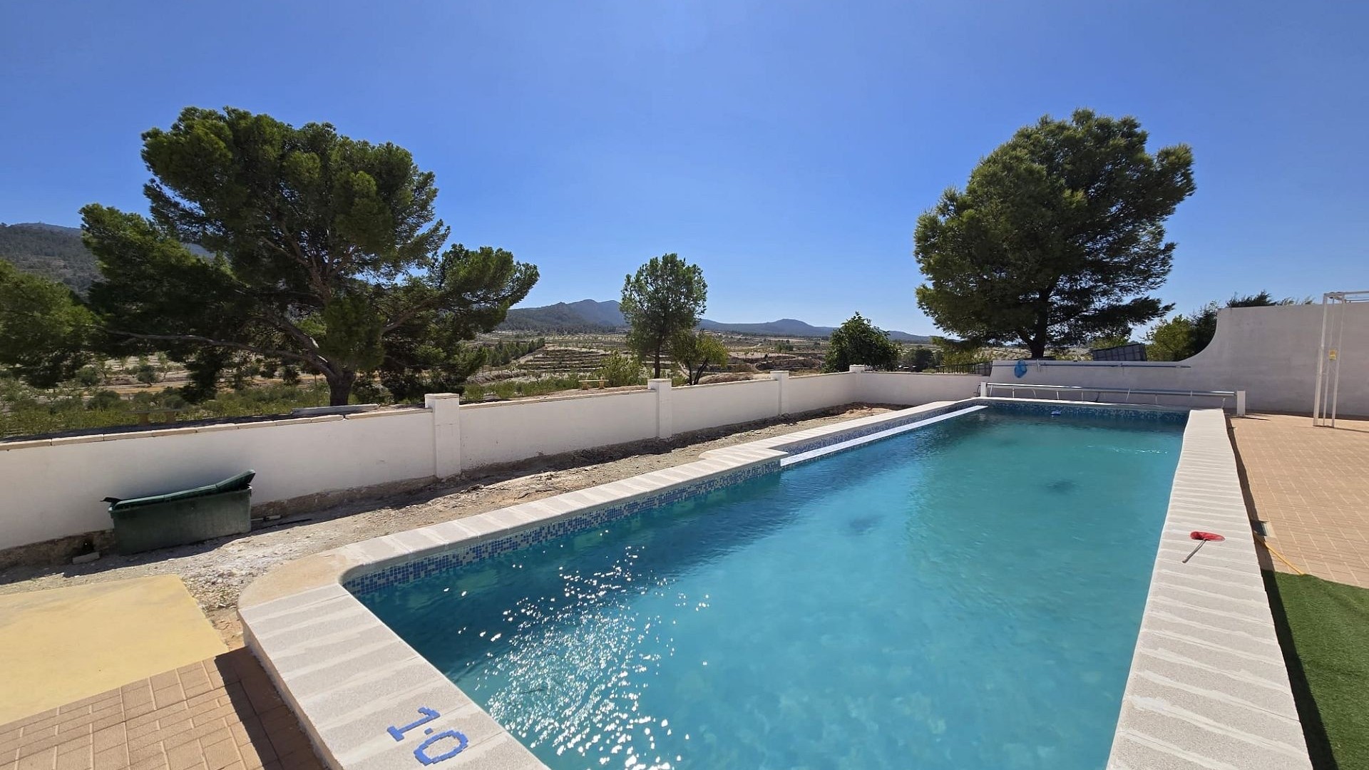 Sale - Finca Country Property -
La Zarza