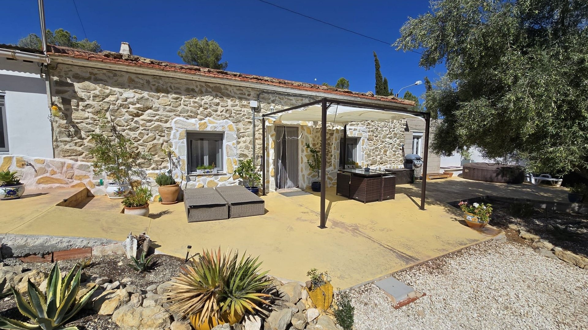 Sale - Finca Country Property -
La Zarza