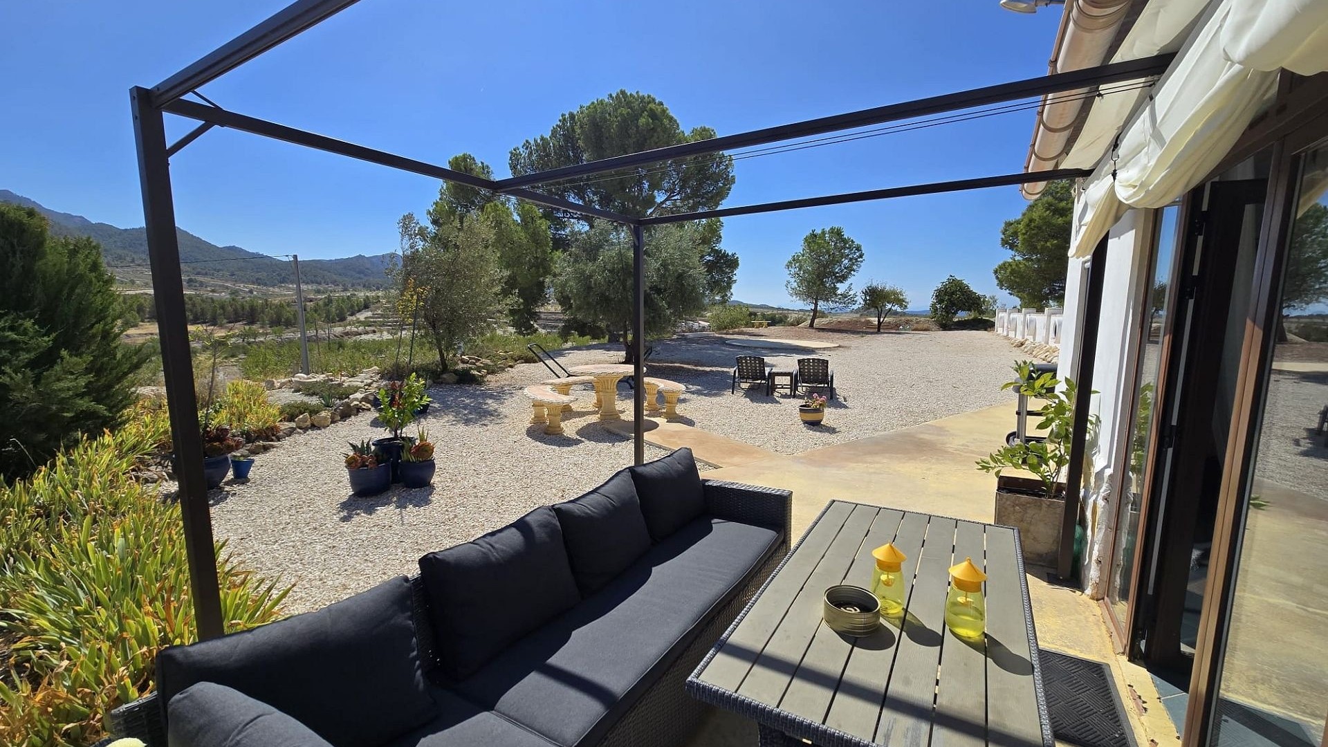 Sale - Finca Country Property -
La Zarza