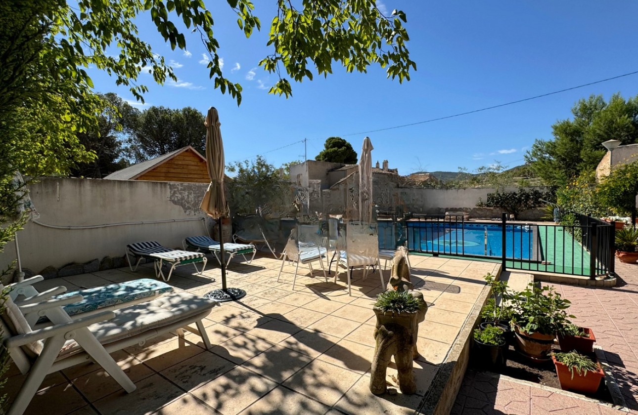 Sale - Finca Country Property -
Monóvar