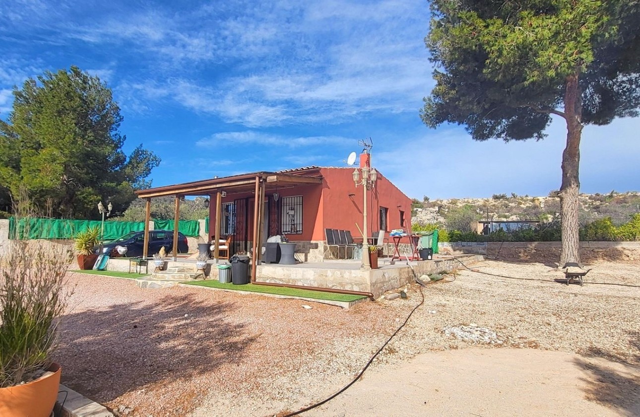 Sale - Finca Country Property -
Monóvar