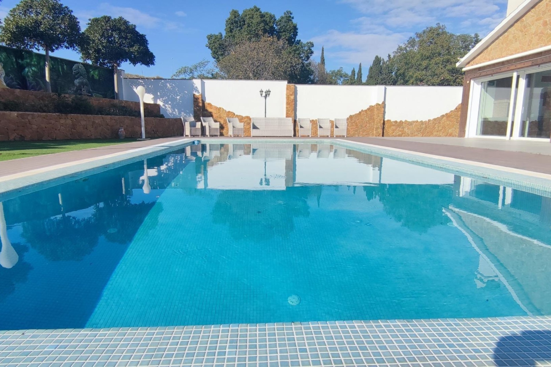 Sale - Finca Country Property -
Mutxamel - MUTXAMIEL
