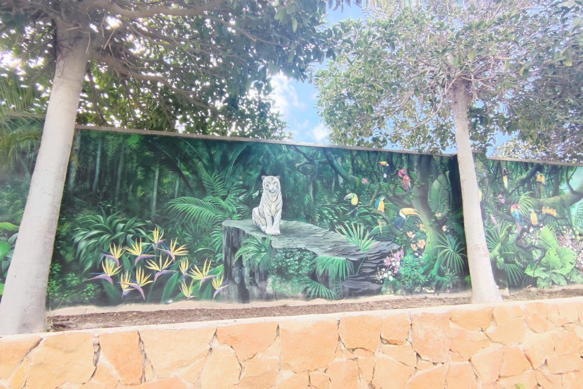 Sale - Finca Country Property -
Mutxamel - MUTXAMIEL