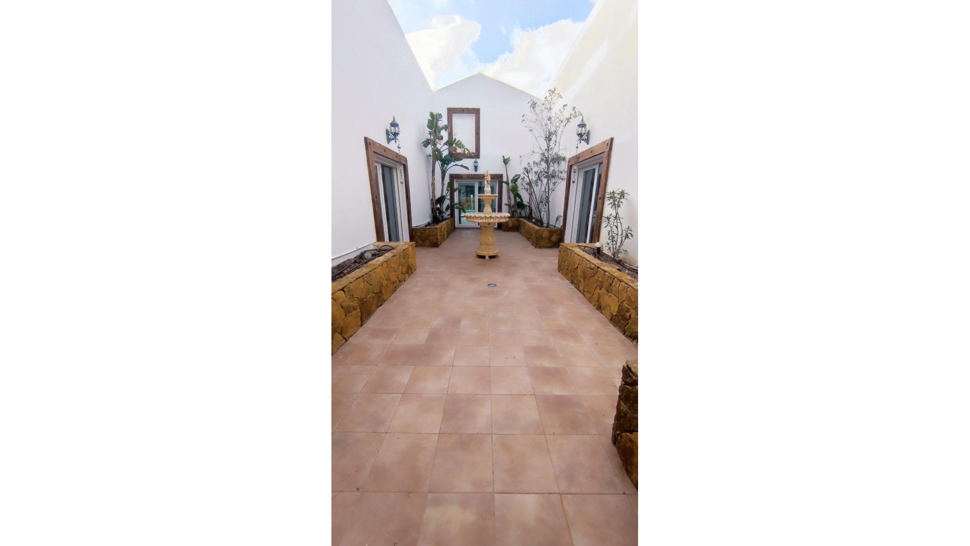 Sale - Finca Country Property -
Mutxamel - MUTXAMIEL