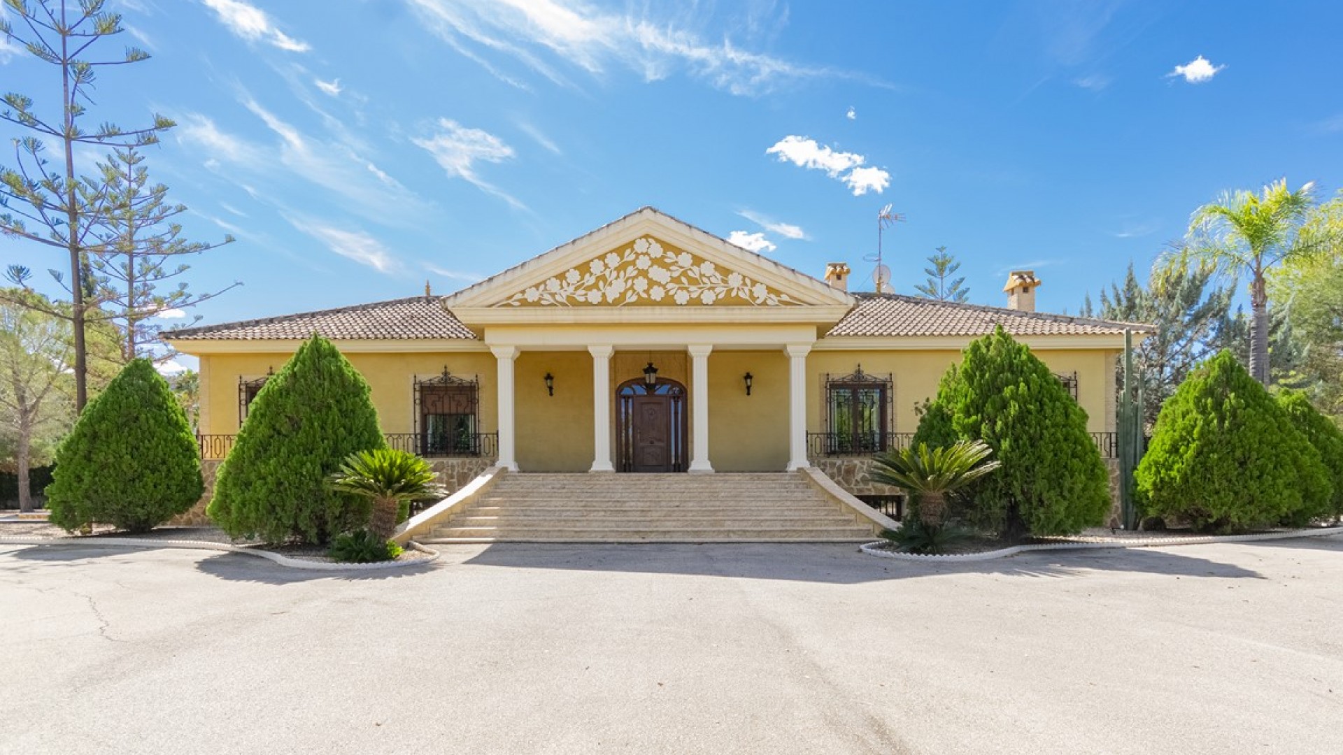 Sale - Finca Country Property -
Orihuela