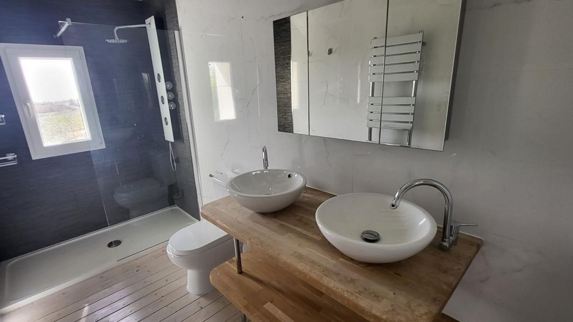 Sale - Finca Country Property -
Raspay