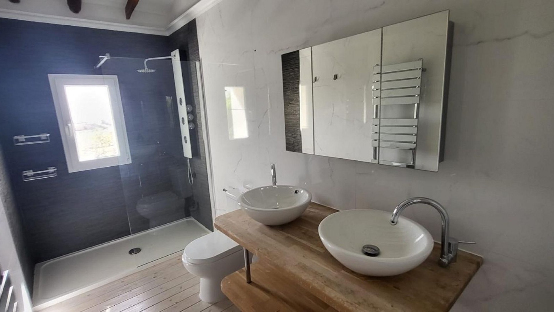 Sale - Finca Country Property -
Raspay