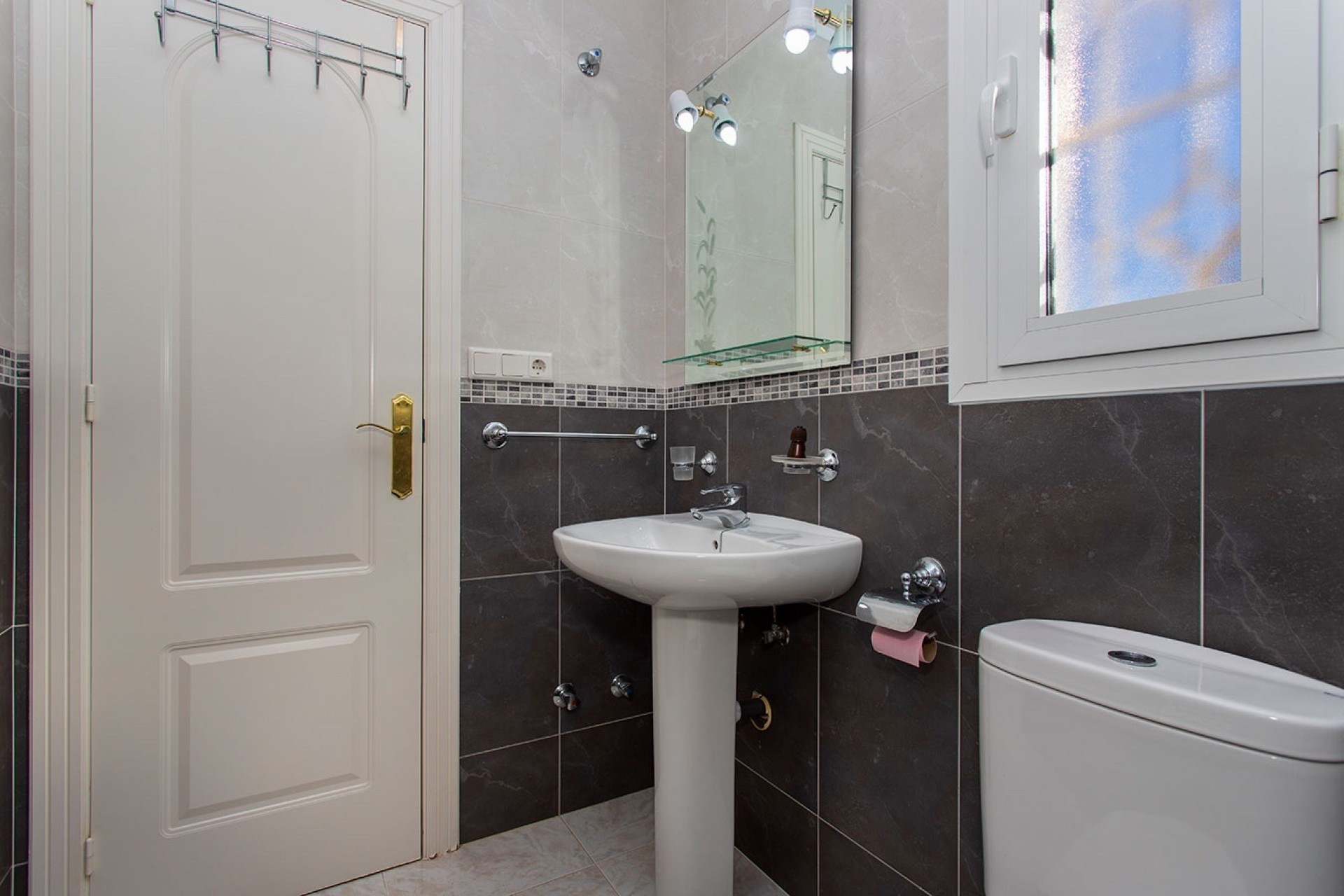 Sale - Finca Country Property -
Rojales - Pueblo