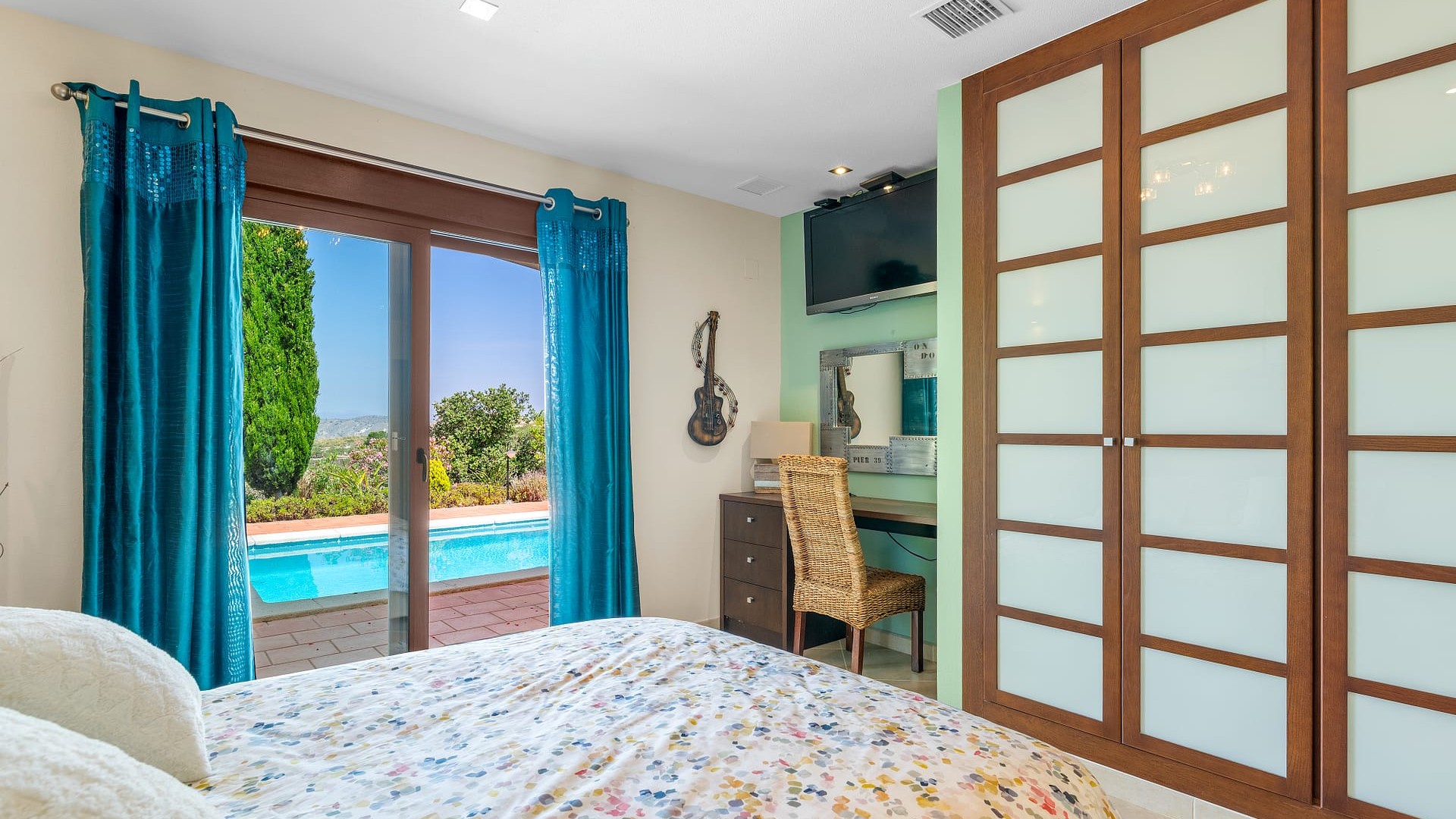 Sale - Finca Country Property -
Torremendo