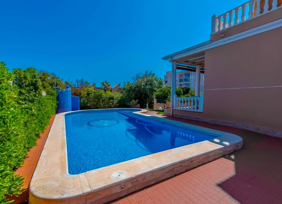 Sale - Finca Country Property -
Torrevieja