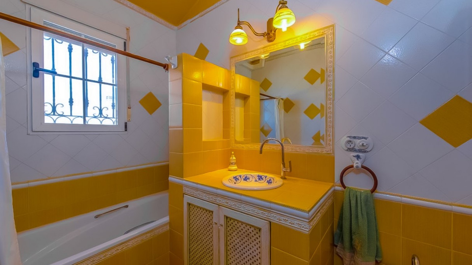 Sale - Finca Country Property -
Torrevieja