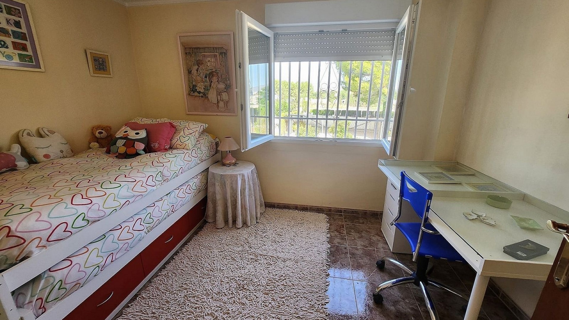 Sale - Finca Country Property -
Villena