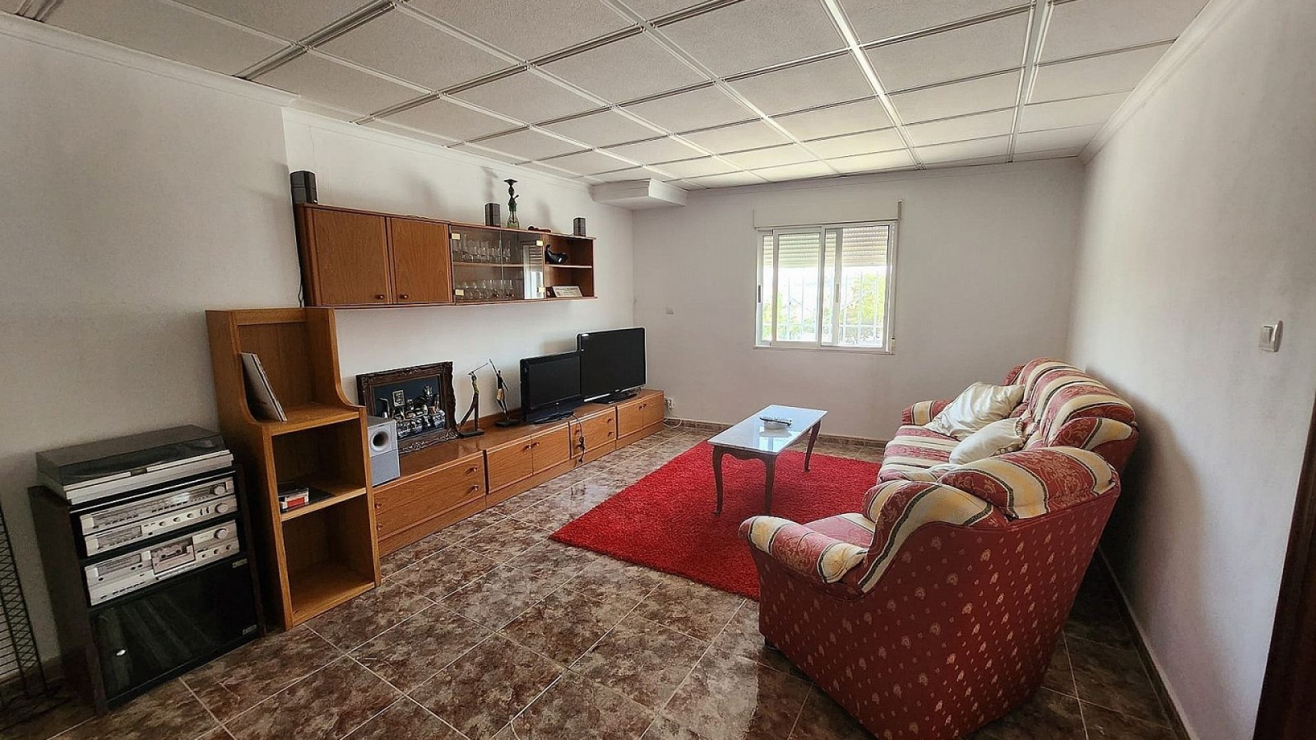 Sale - Finca Country Property -
Villena