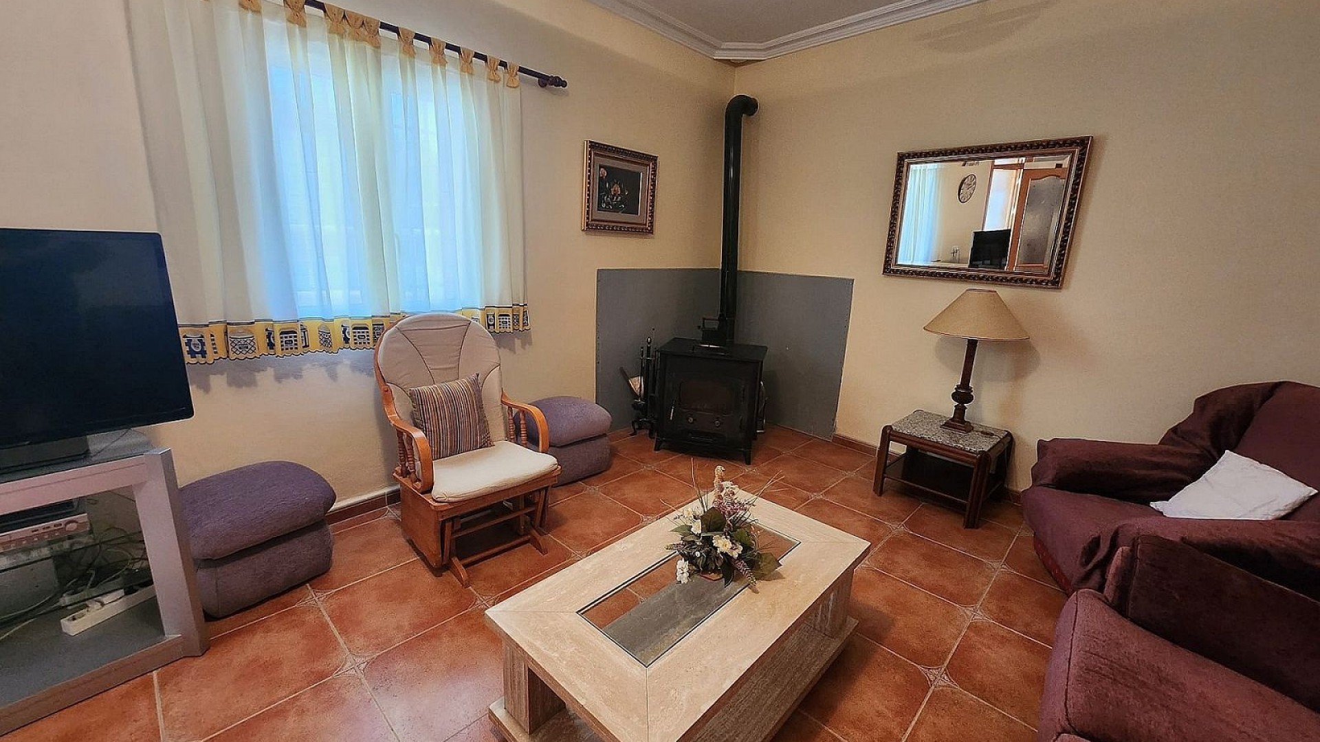 Sale - Finca Country Property -
Villena