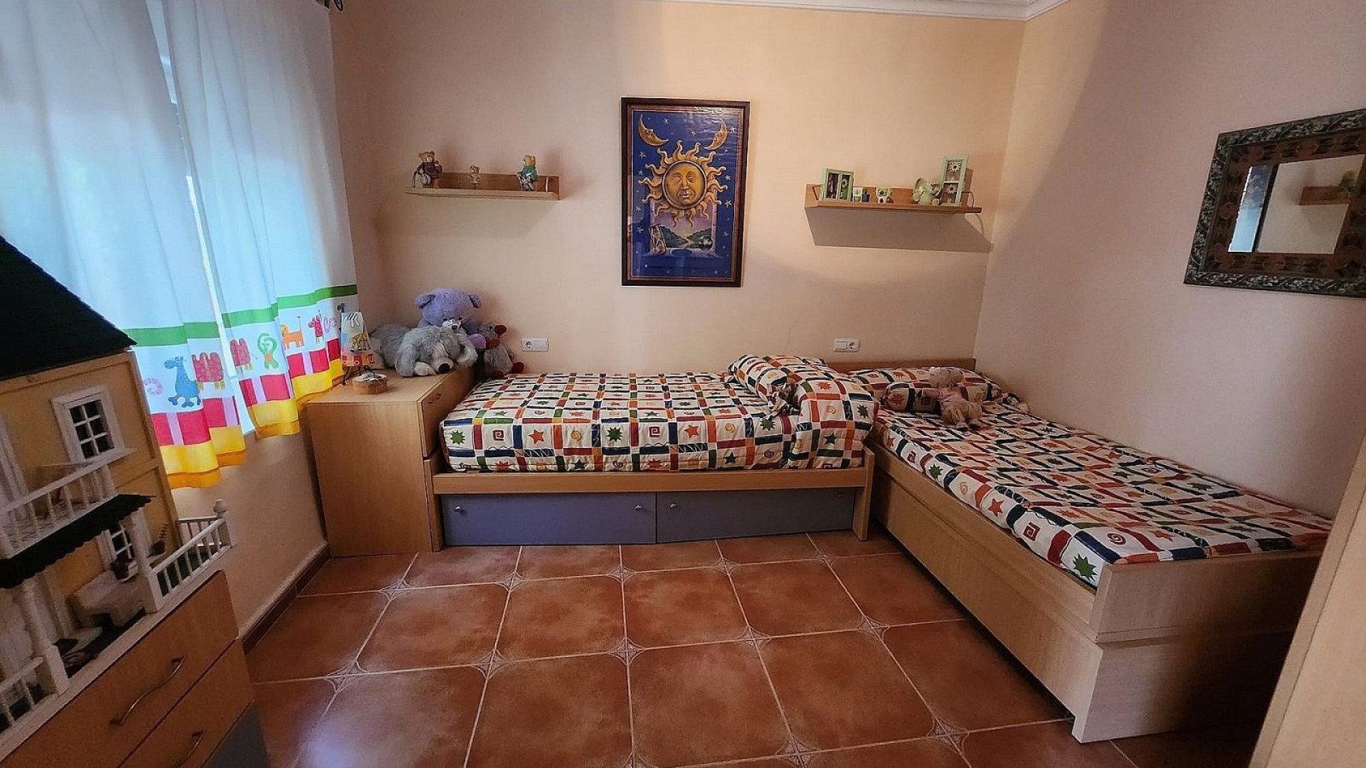 Sale - Finca Country Property -
Villena