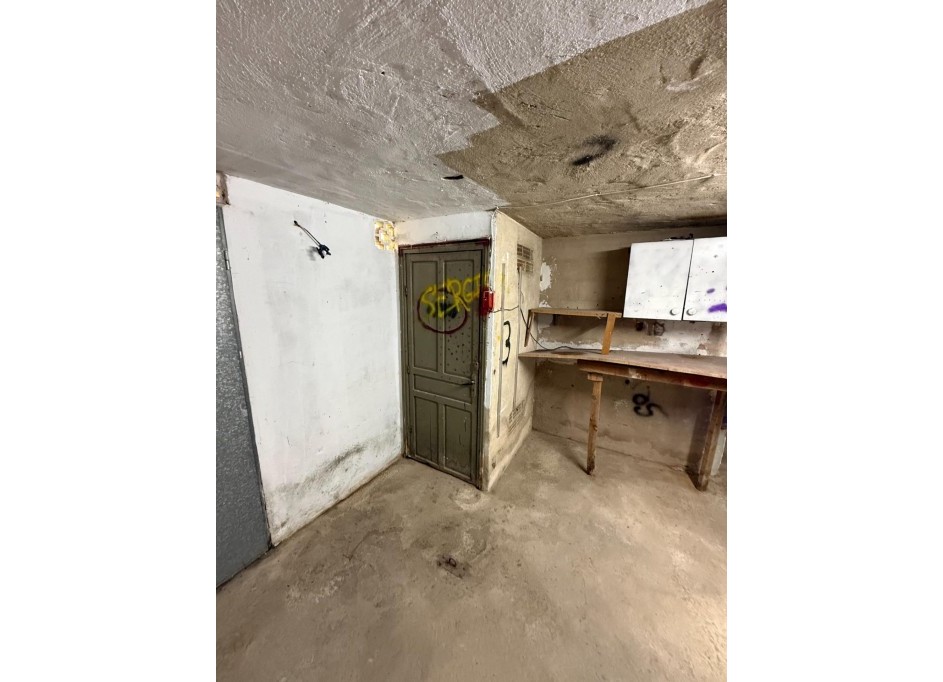 Sale - Garage -
Torrevieja - Playa del cura