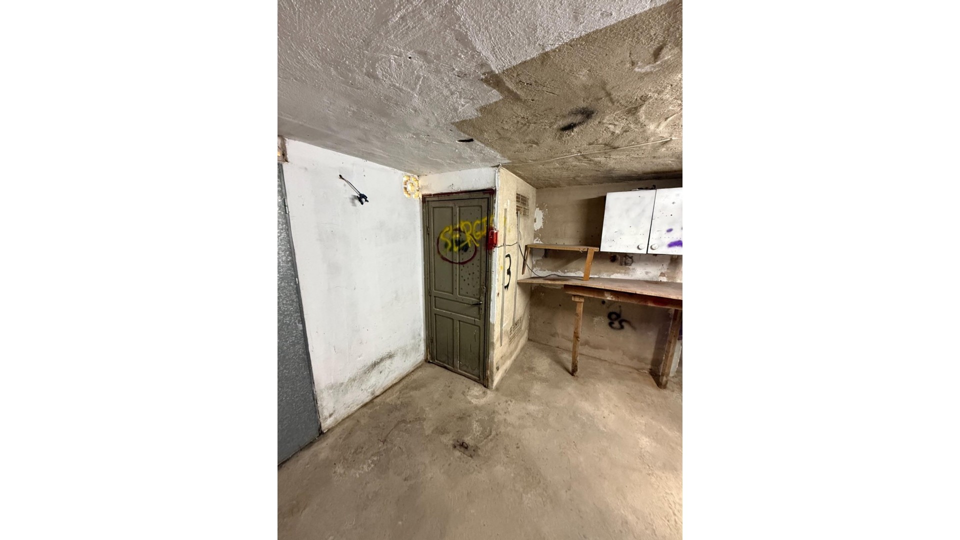 Sale - Garage -
Torrevieja - Playa del cura