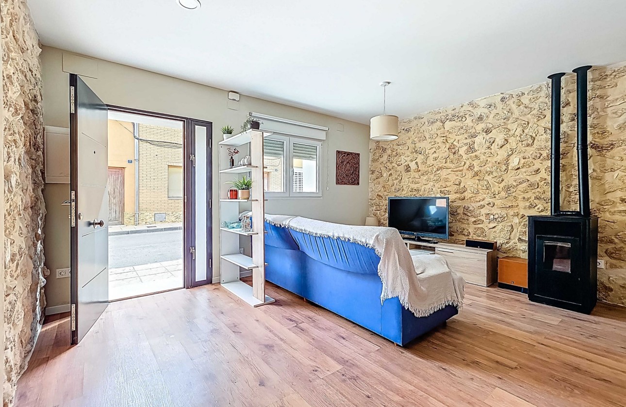 Sale - Herenhuis -
Pinoso