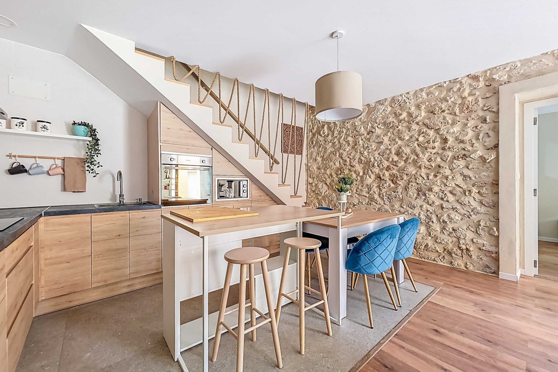 Sale - Herenhuis -
Pinoso